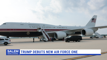 Trump Debuts New Air Force One